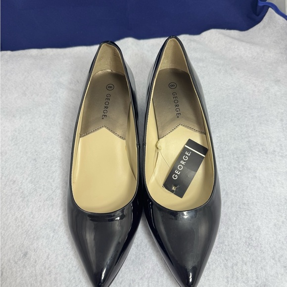 George Black Classic Heels with Low Kitten Heel - Picture 3 of 6